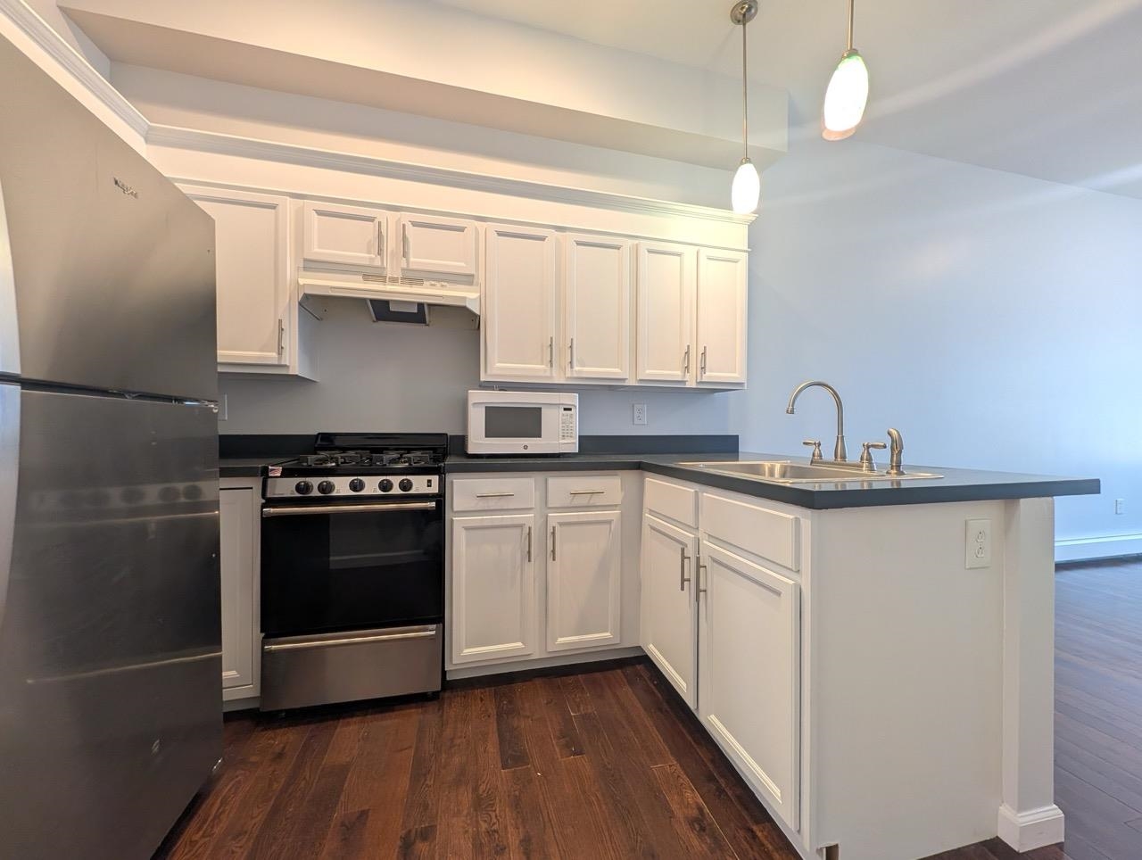 265 WEBSTER AVE Unit: 1R