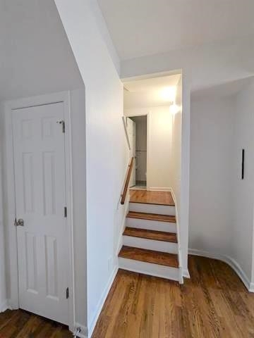 227 CHRISTOPHER COLUMBUS DR Unit: 438B