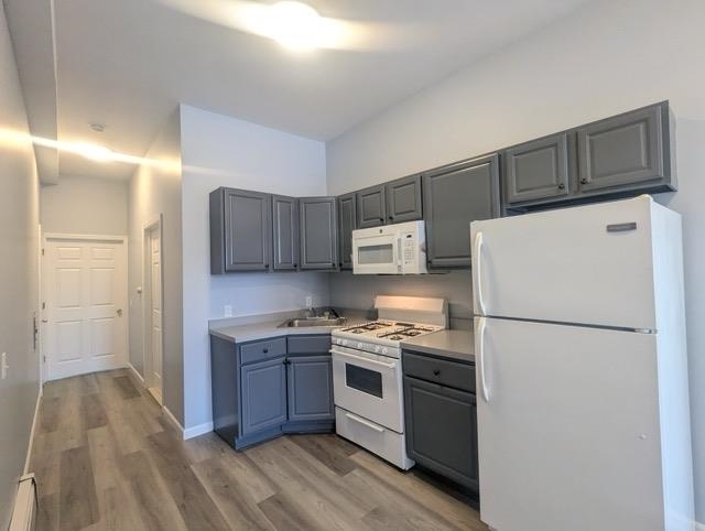 205 WEBSTER AVE Unit: 1R