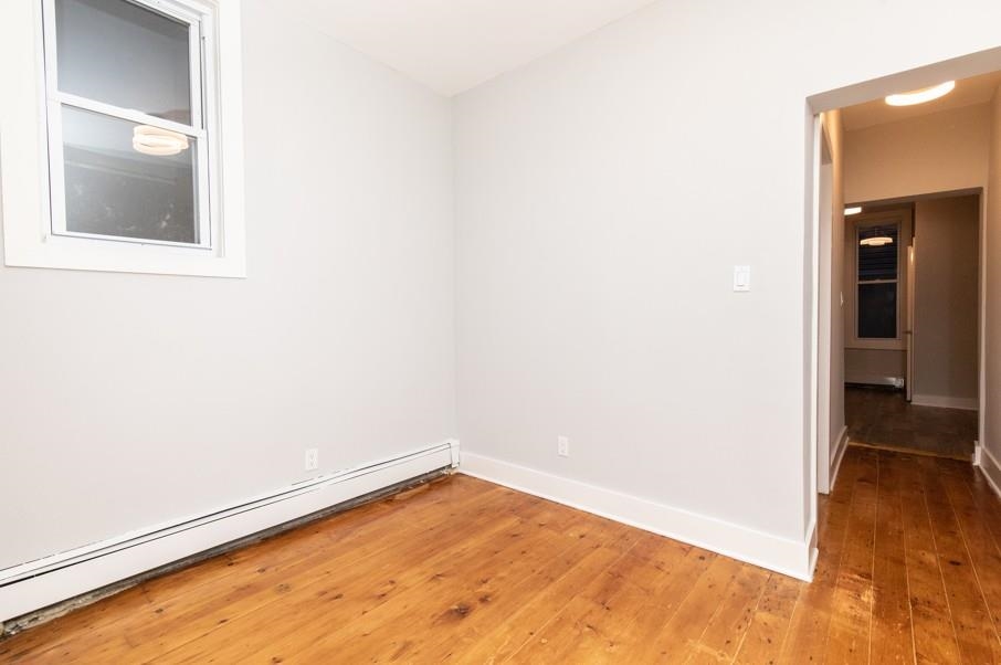 60 NEWKIRK ST Unit: 1L