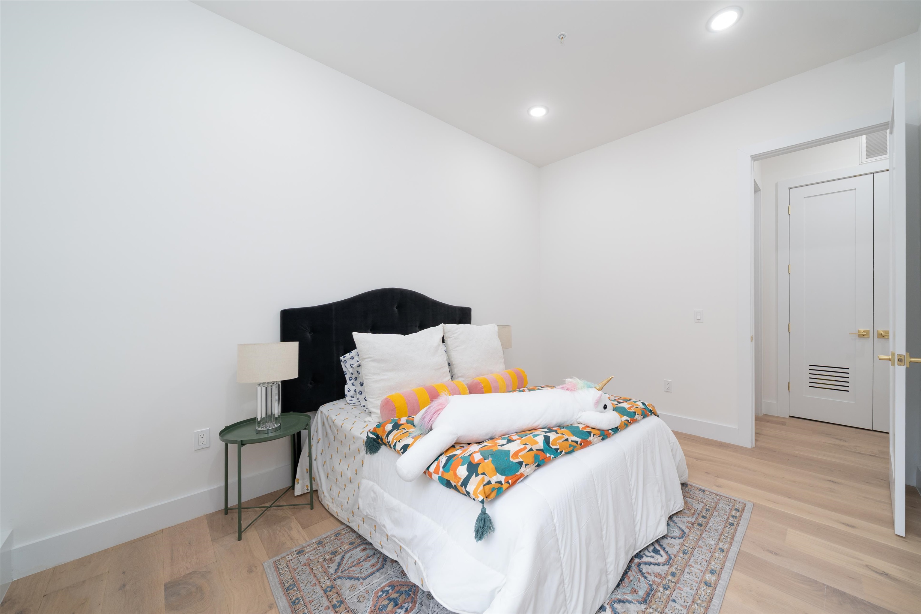 100 WEBSTER AVE Unit: 1