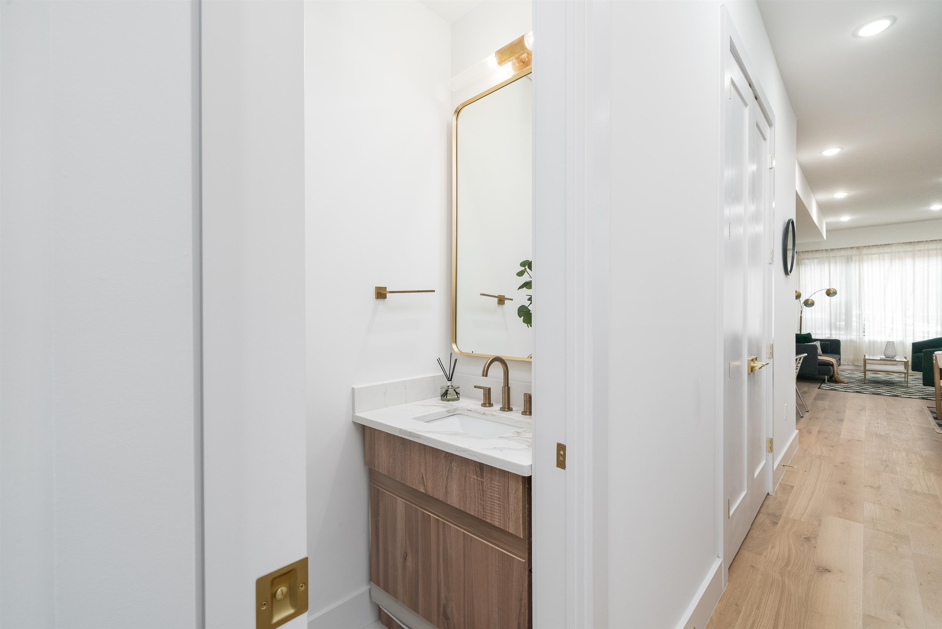 100 WEBSTER AVE Unit: 1