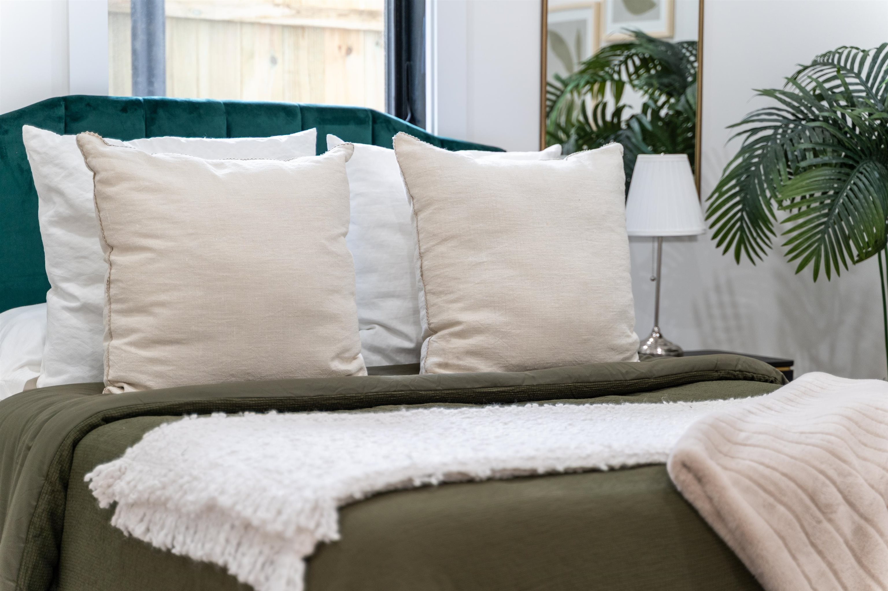 100 WEBSTER AVE Unit: 1