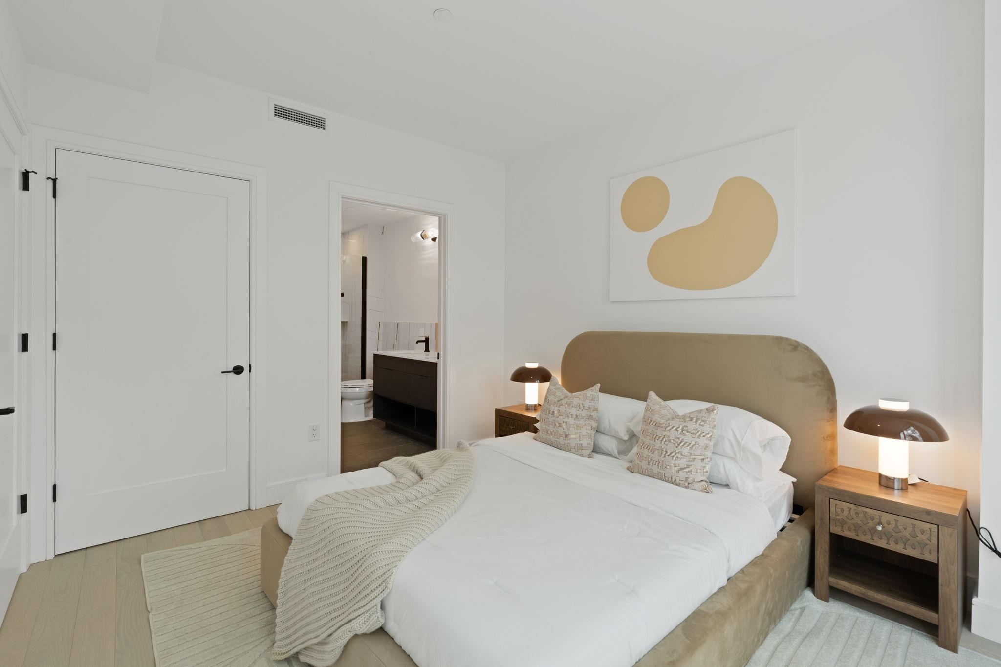 139 CHRISTOPHER COLUMBUS DR Unit: 507