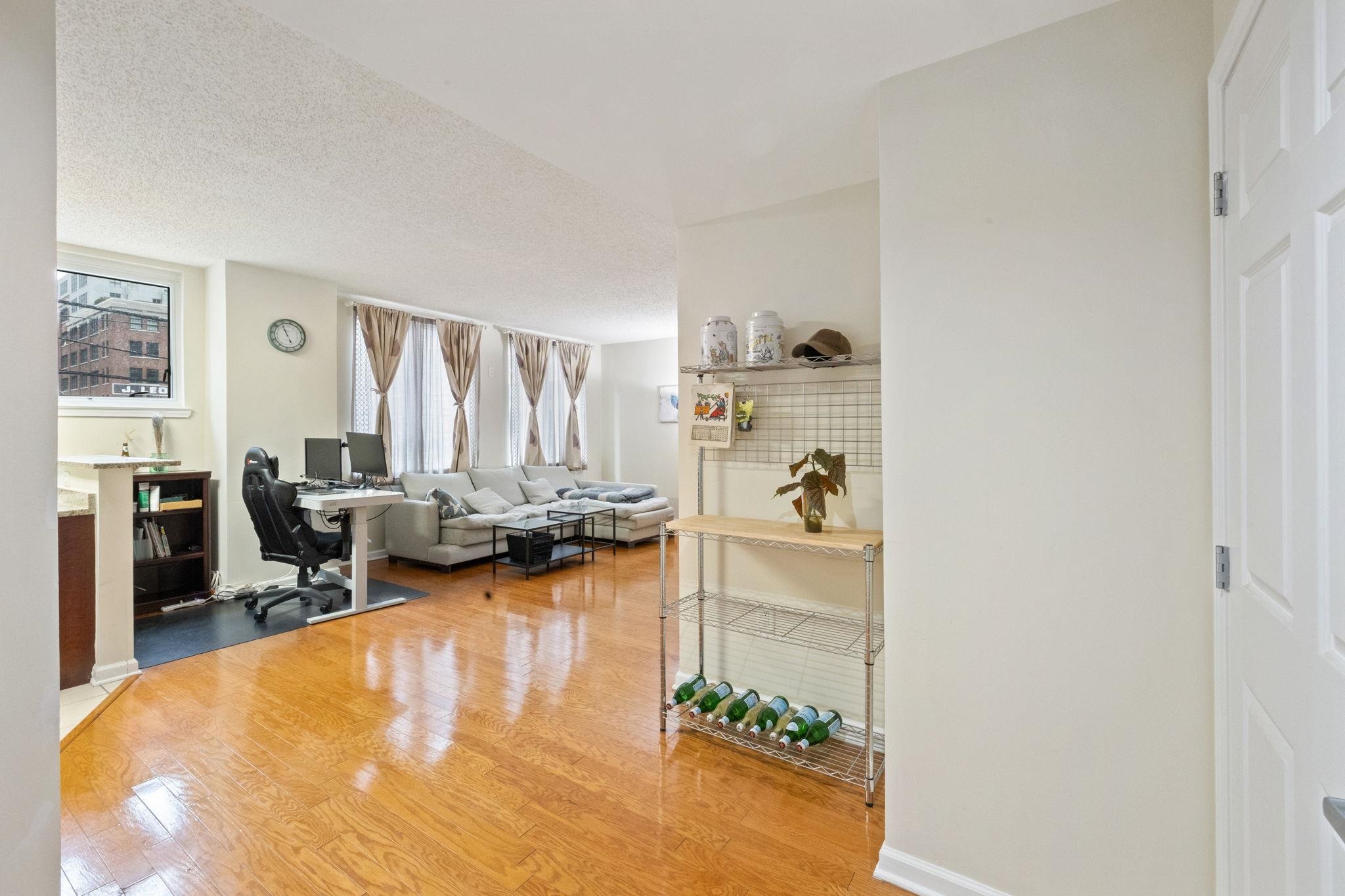143 MORGAN ST Unit: 1A
