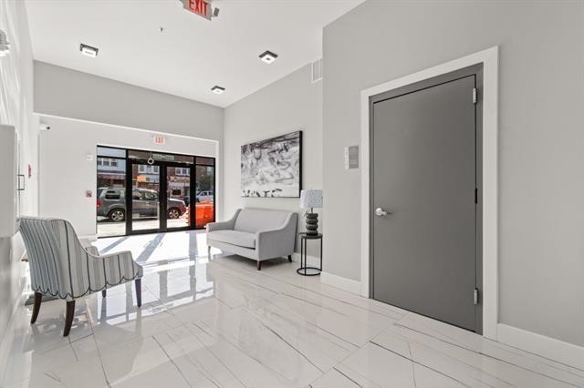 425 AVENUE C Unit: 401