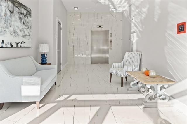 425 AVENUE C Unit: 401