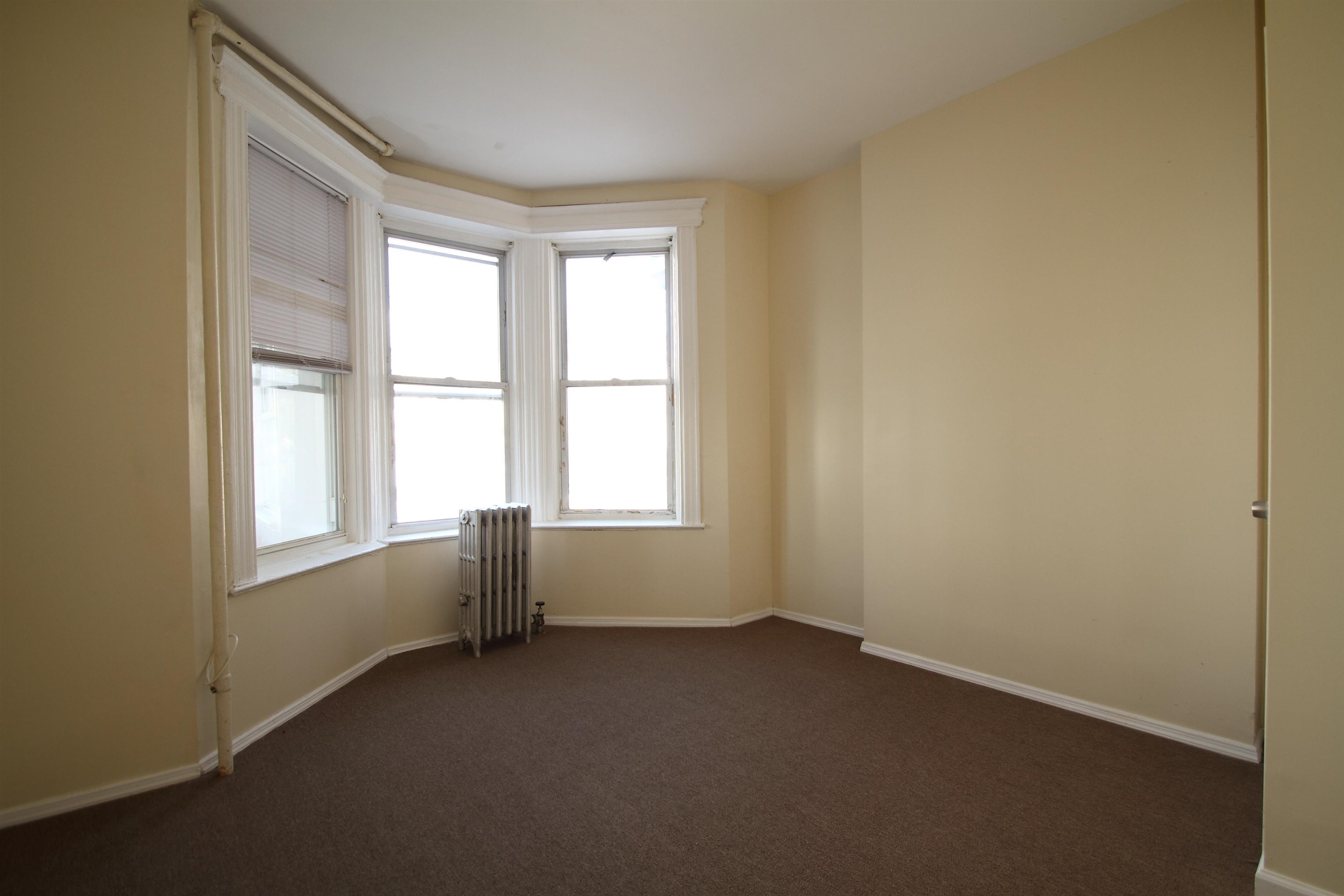 202 DELAWARE AVE