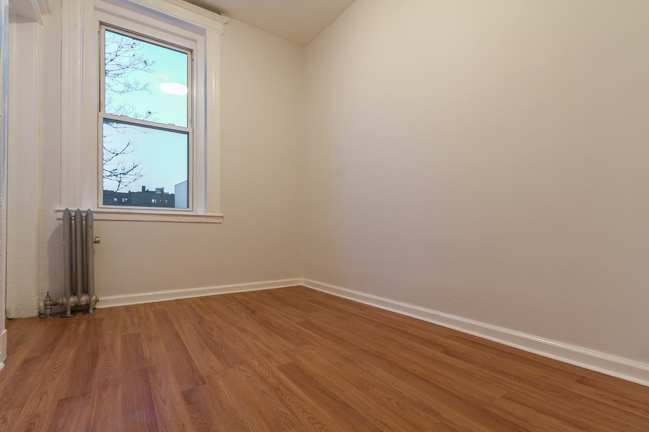 202 DELAWARE AVE