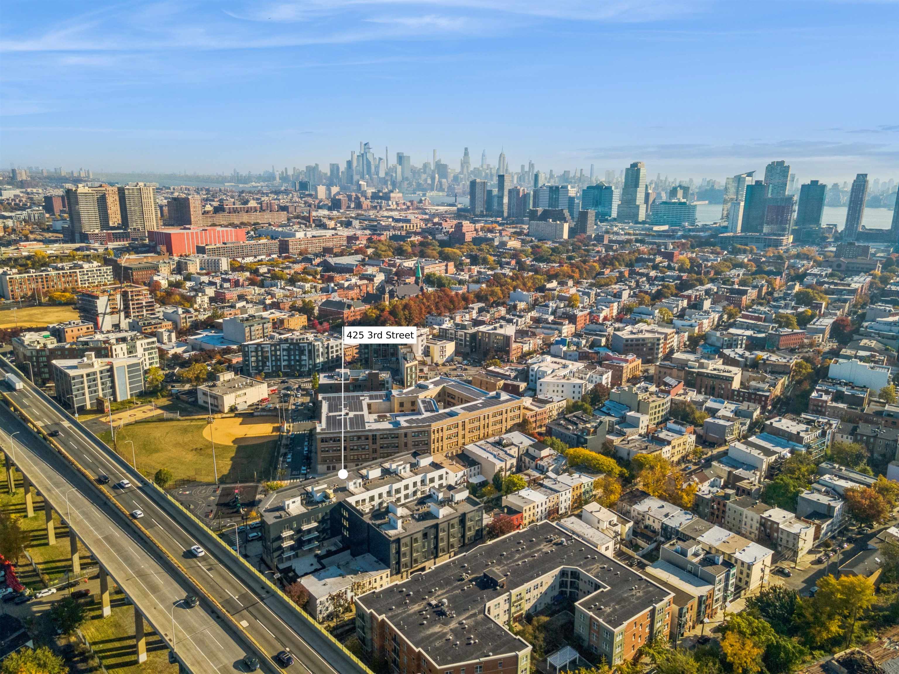 425 3RD ST Unit: 219
