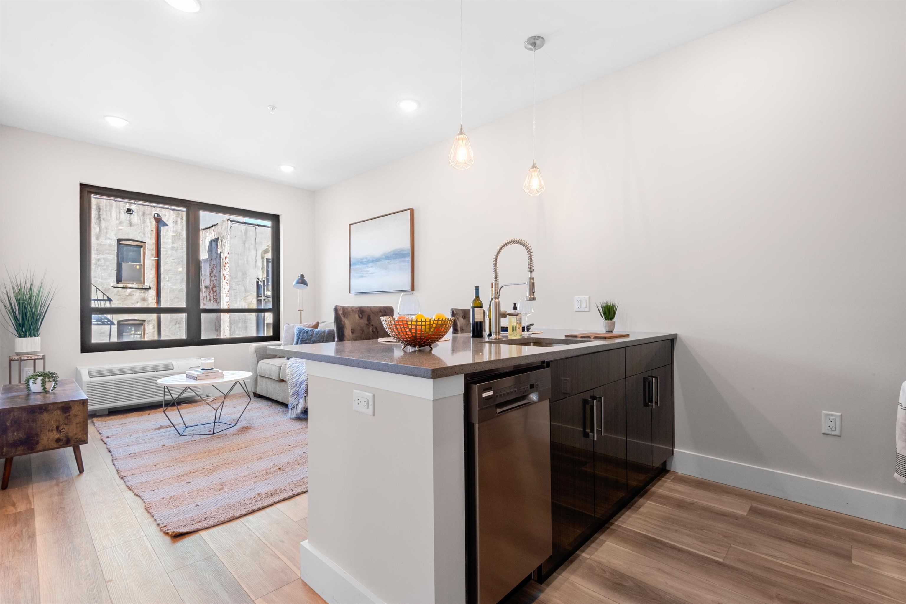 89 JORDAN AVE Unit: 401