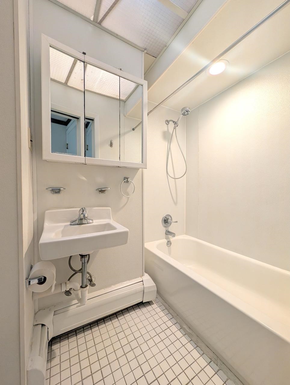 148 SOUTH ST Unit: 3