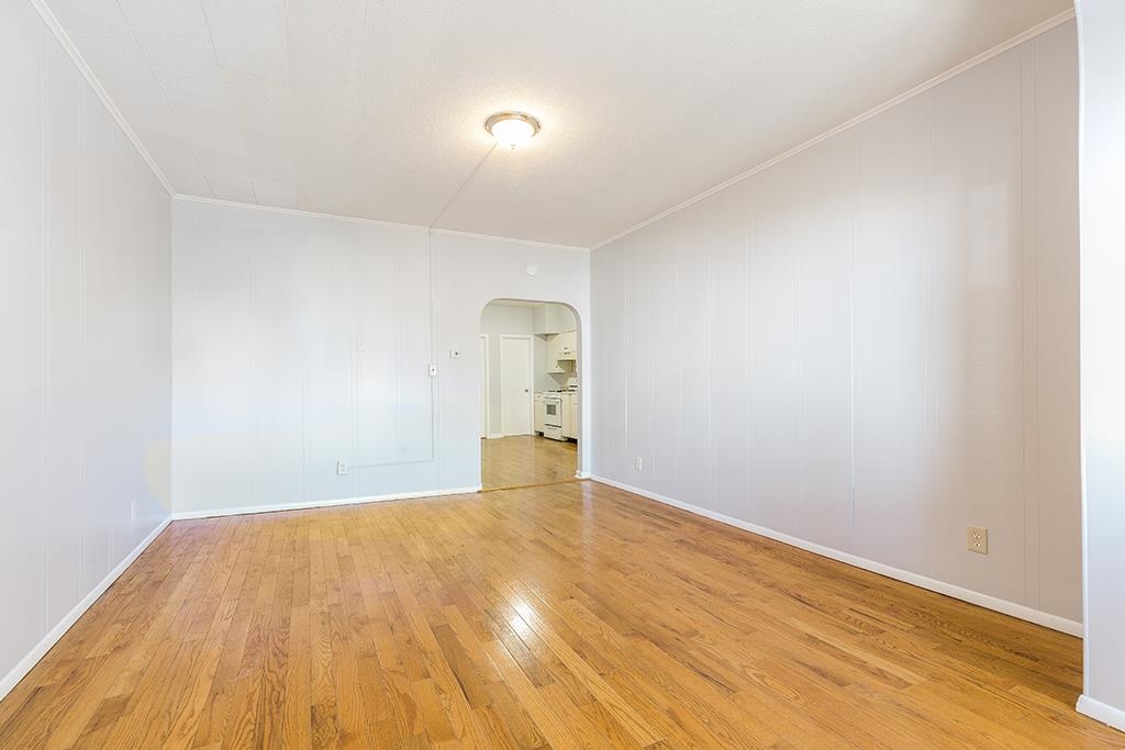 180 AVENUE F