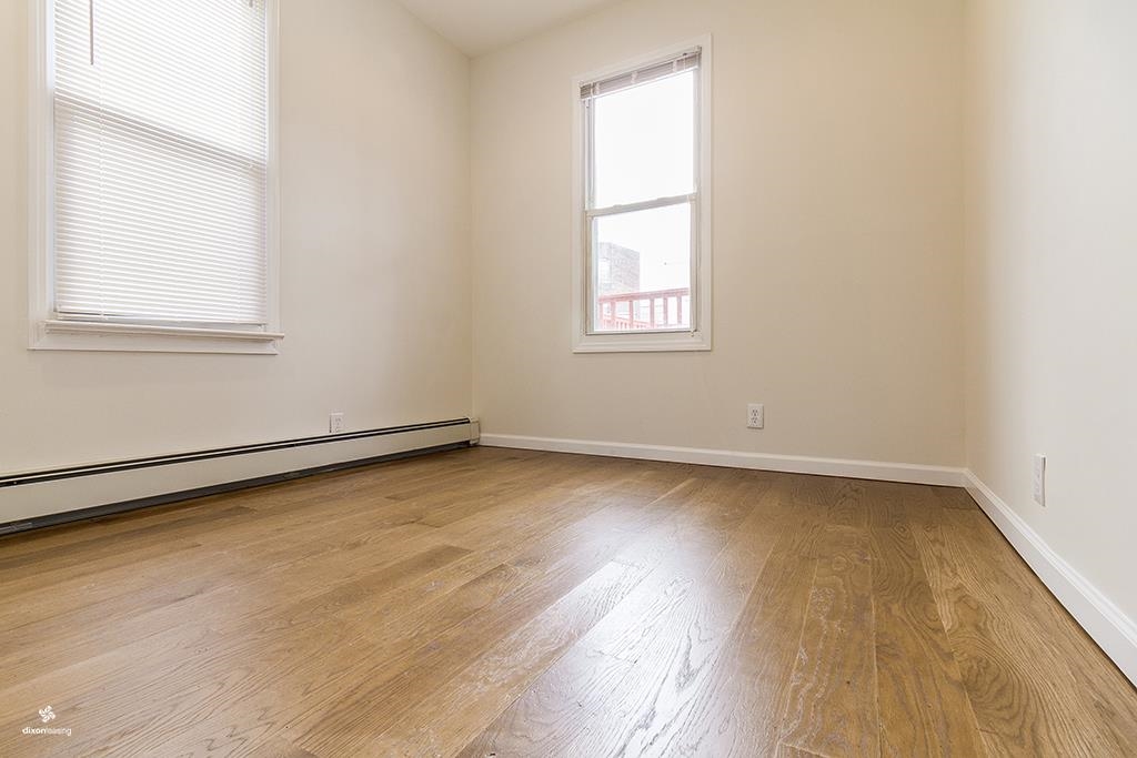 72 WEST 22ND ST