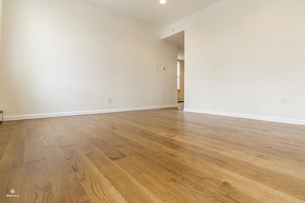 72 WEST 22ND ST