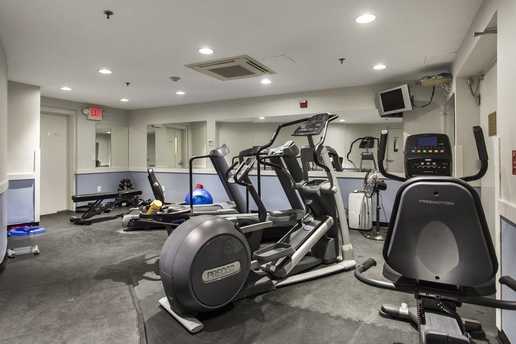 61 GRAND ST Unit: 1C