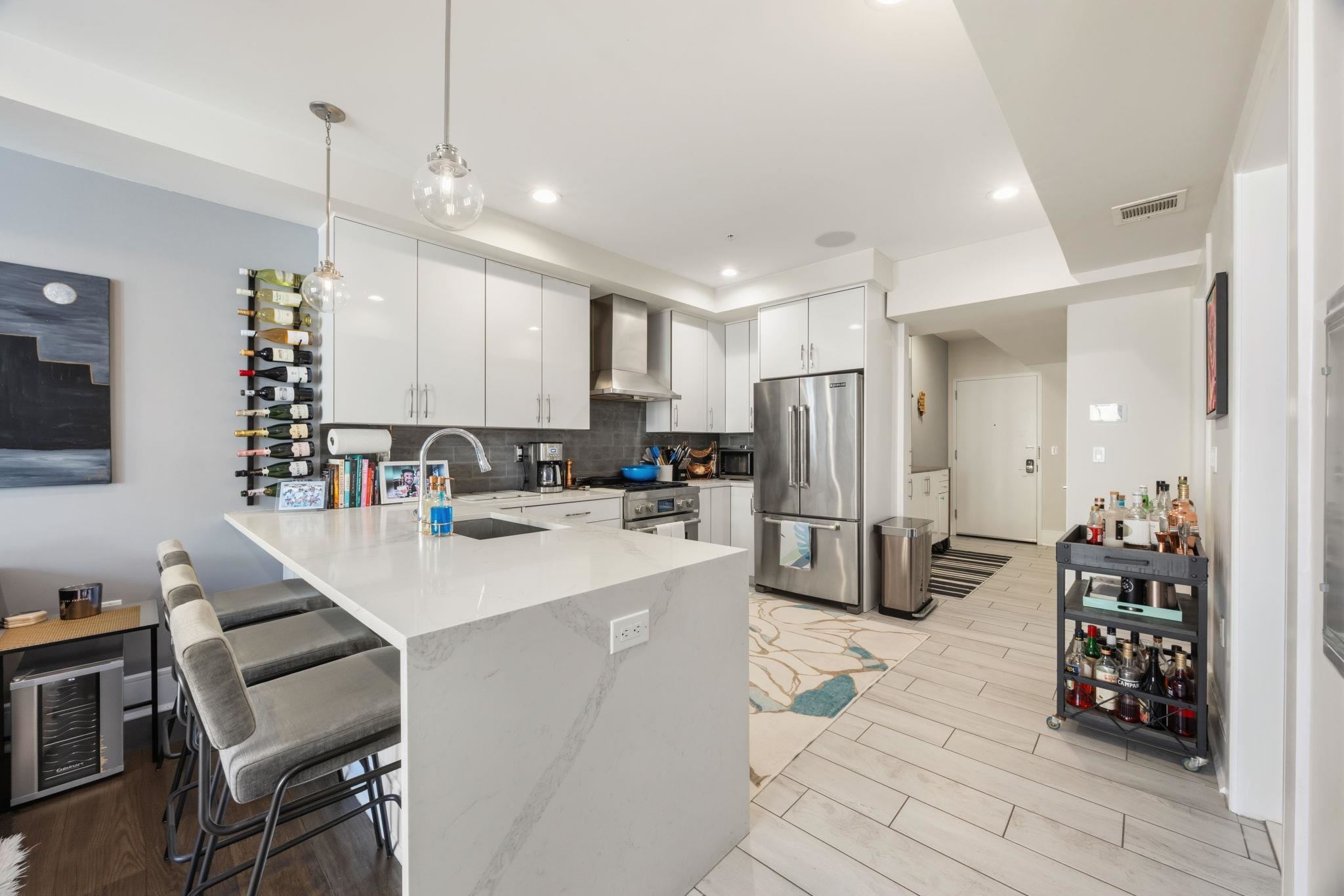 313 7TH ST Unit: 202