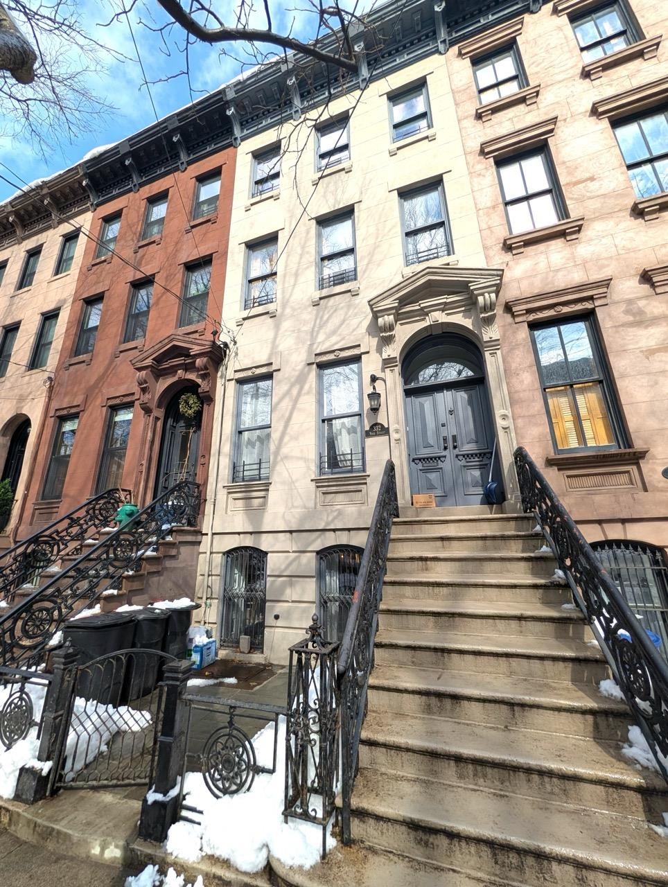 332 YORK ST Unit: #1