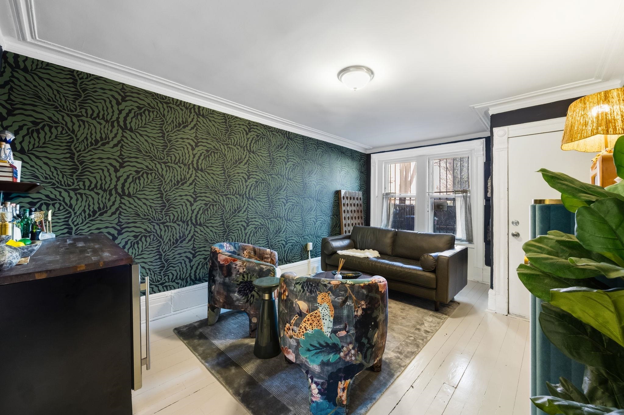 289.5 8TH ST
