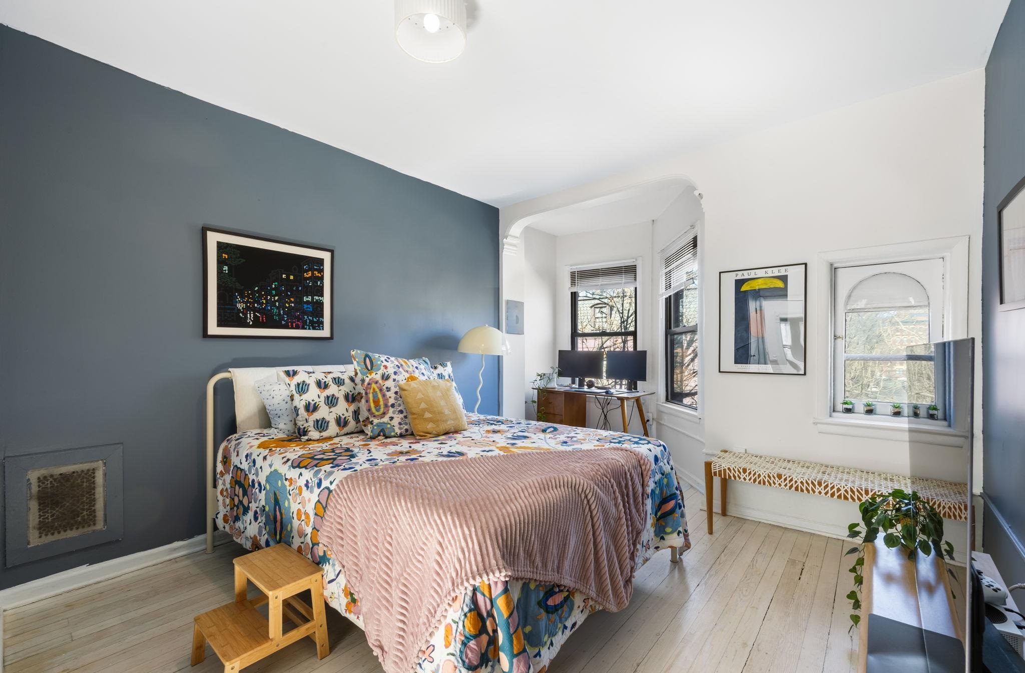 289.5 8TH ST