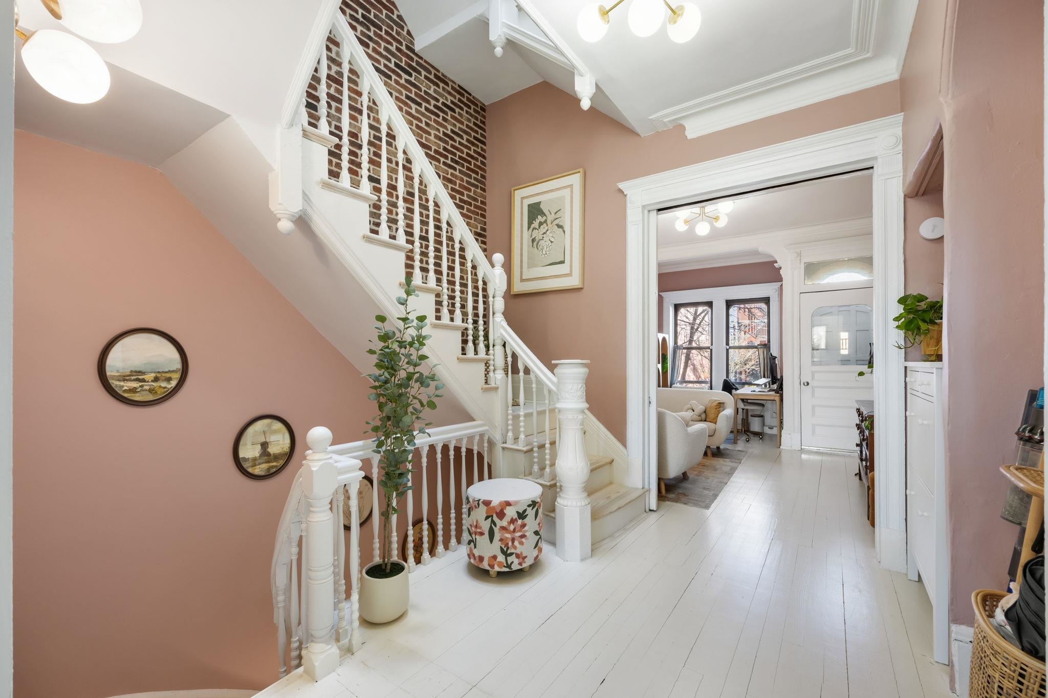 289.5 8TH ST