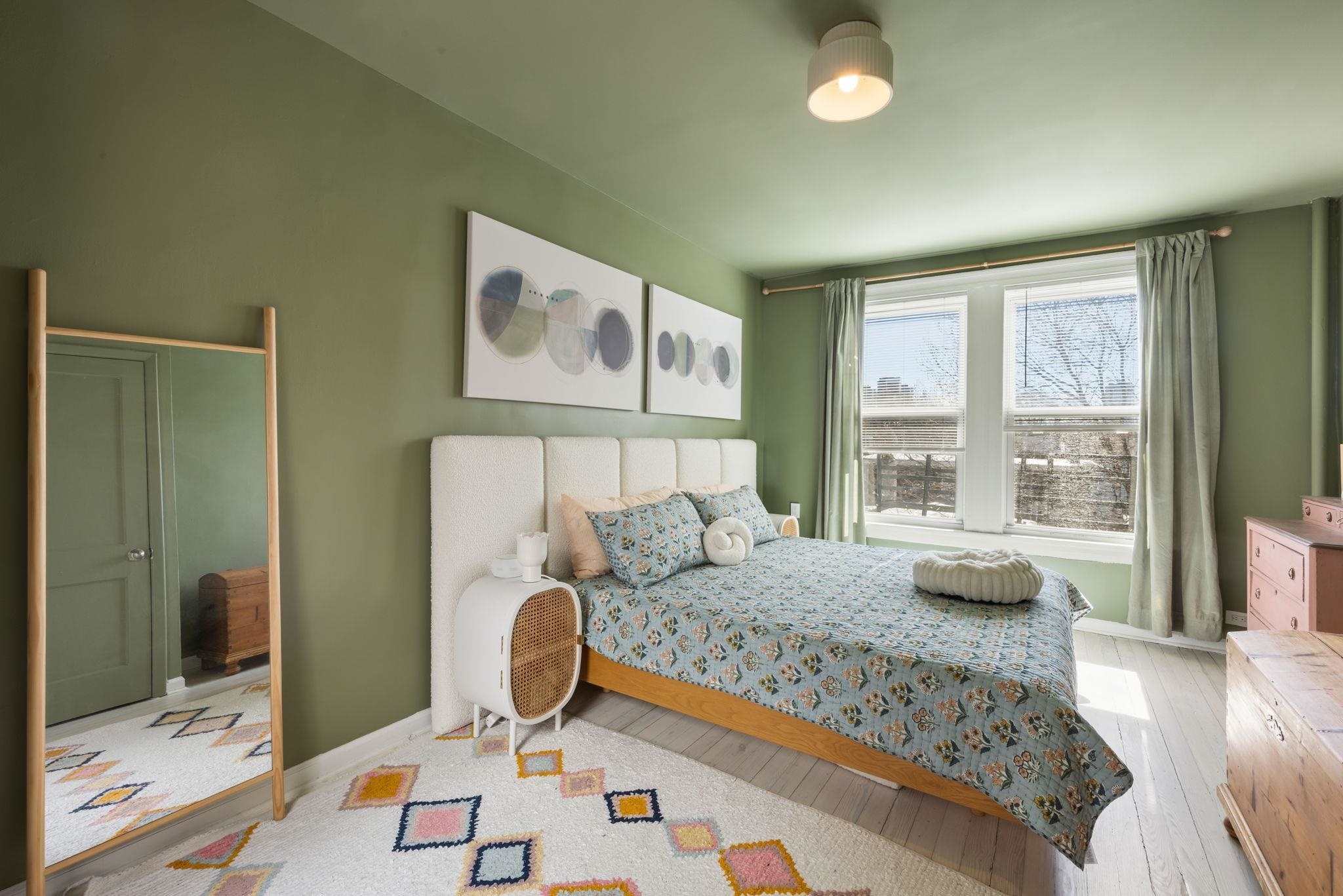 289.5 8TH ST