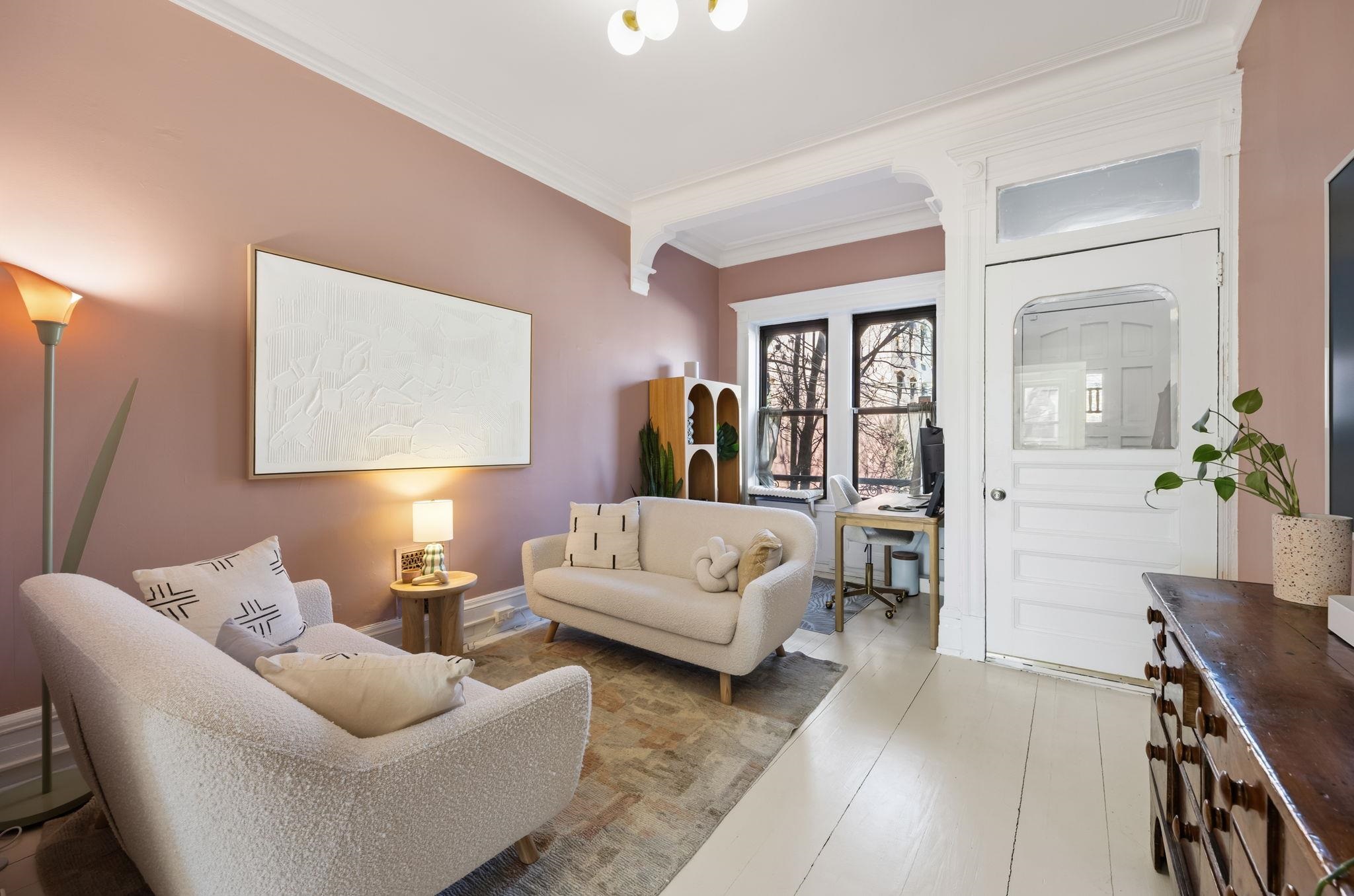 289.5 8TH ST