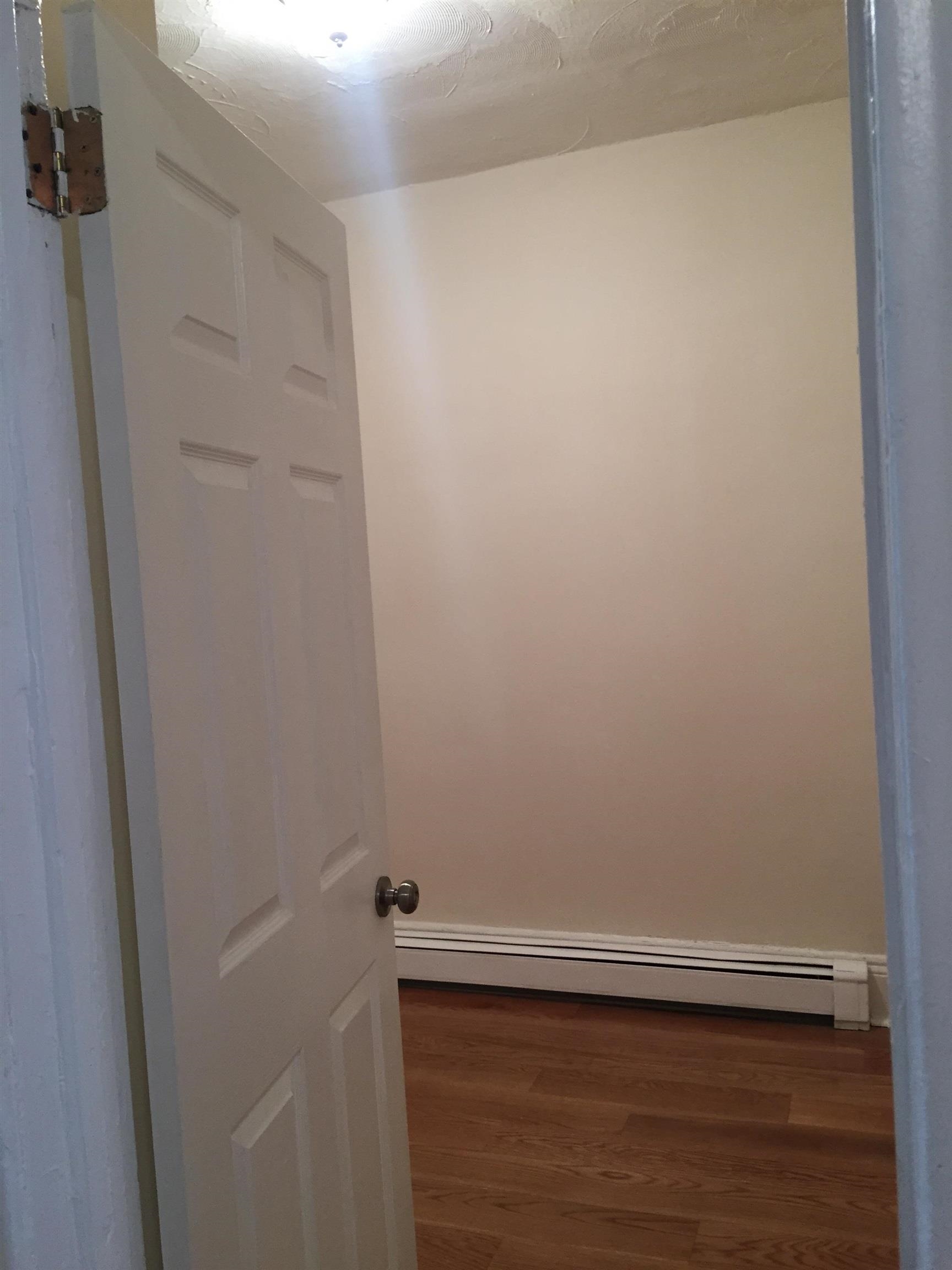 31 VAN NOSTRAND AVE