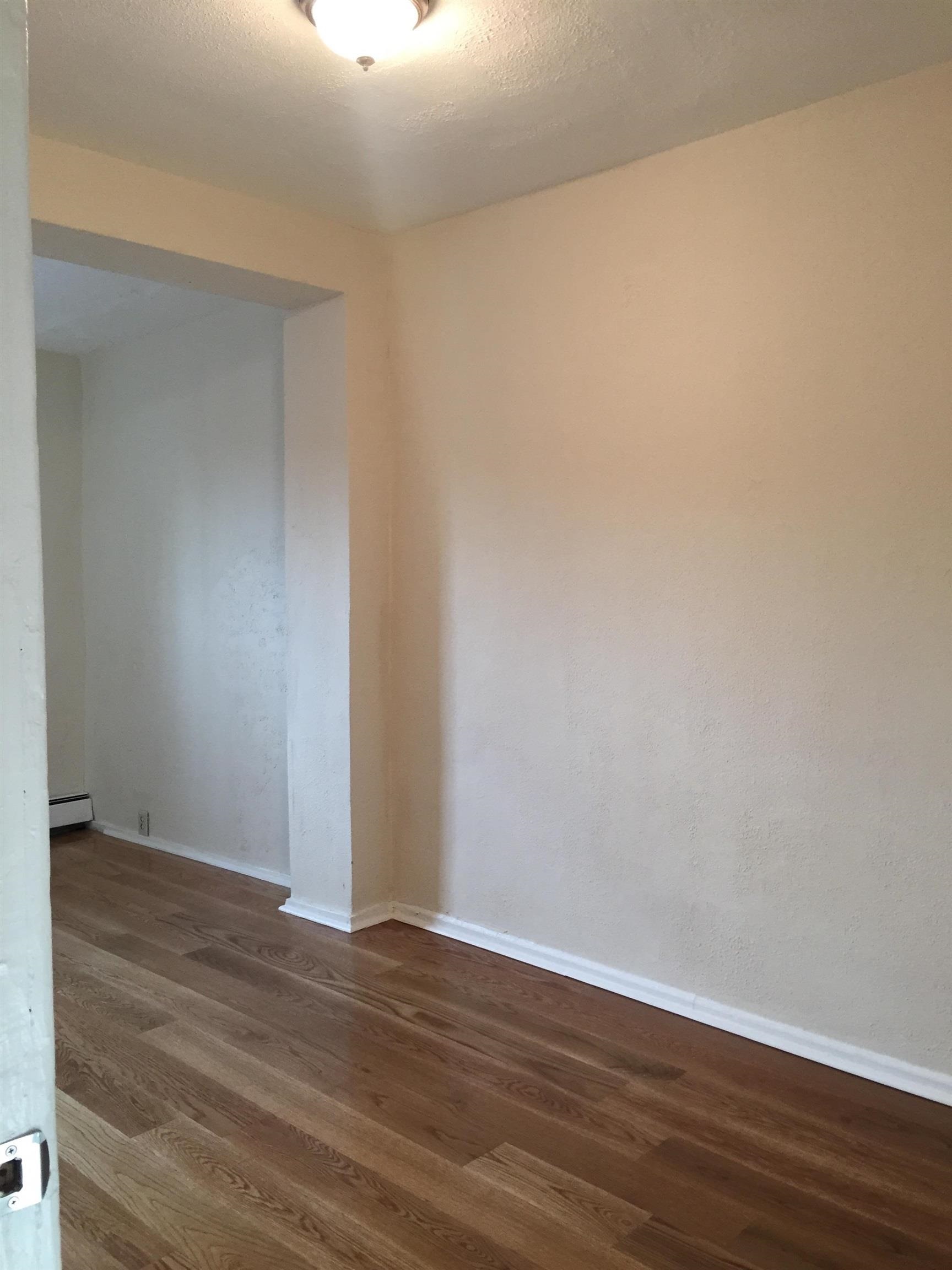 31 VAN NOSTRAND AVE