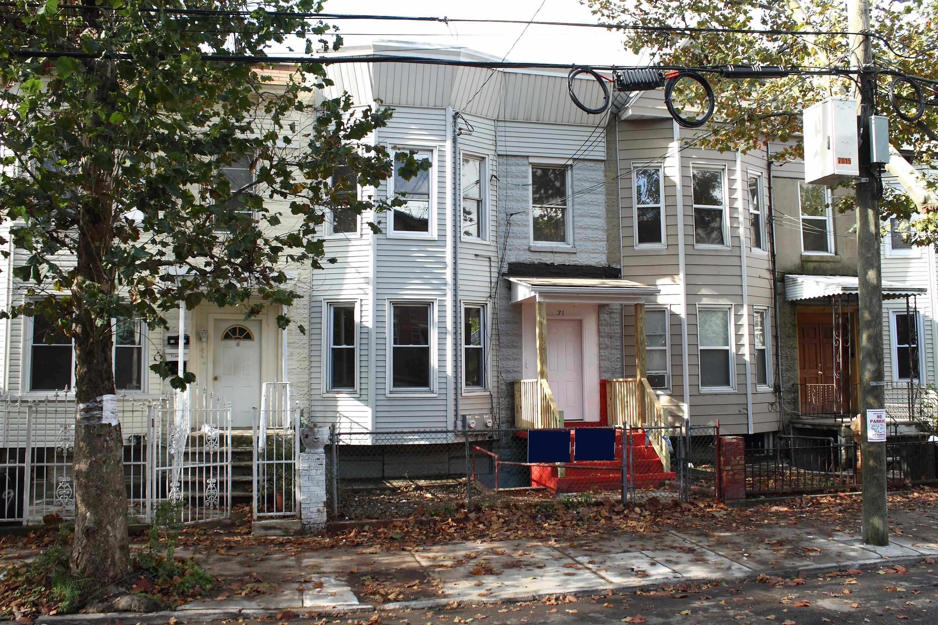 31 VAN NOSTRAND AVE