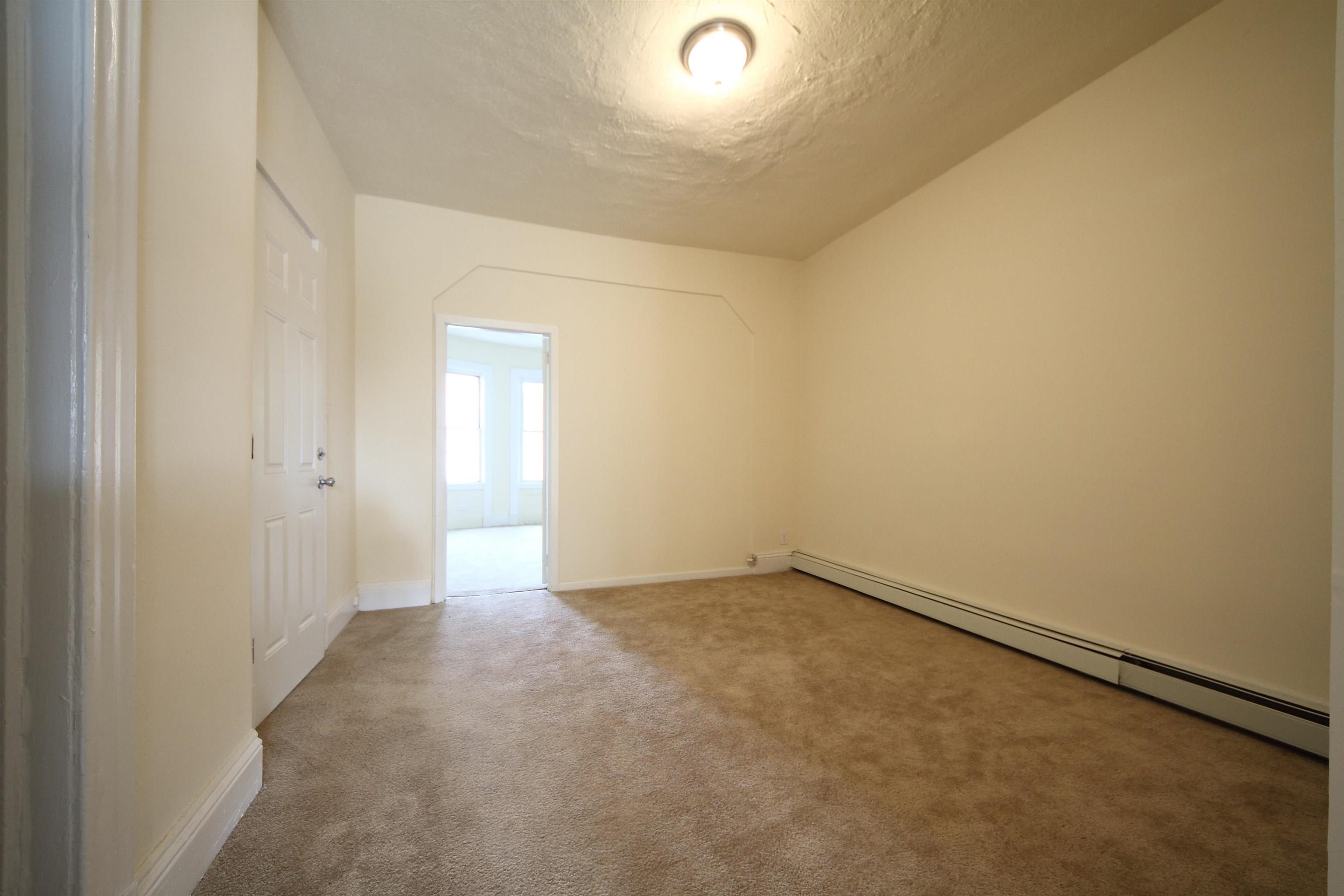 31 VAN NOSTRAND AVE