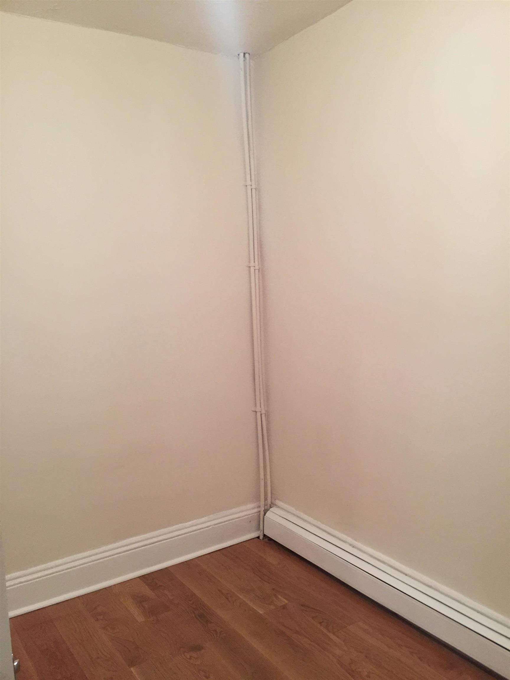 31 VAN NOSTRAND AVE