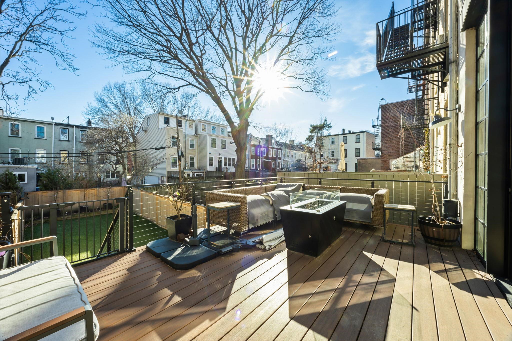 211 8TH ST