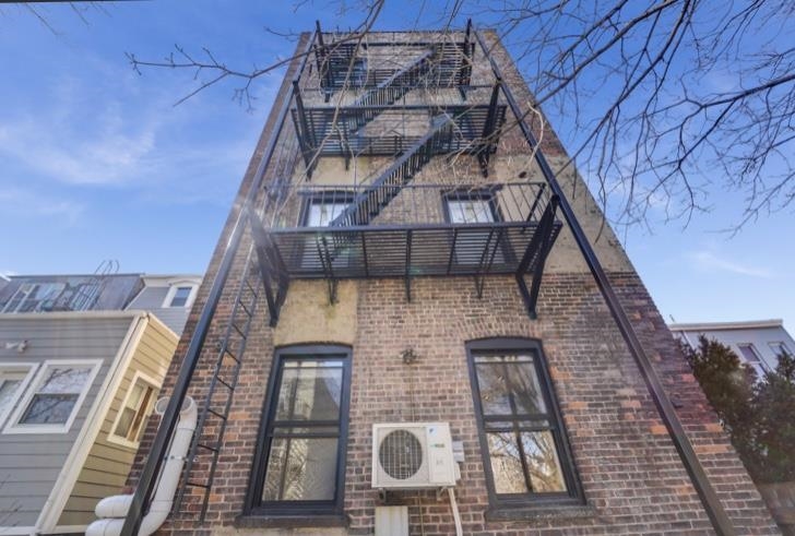 32 MAGNOLIA AVE Unit: 101