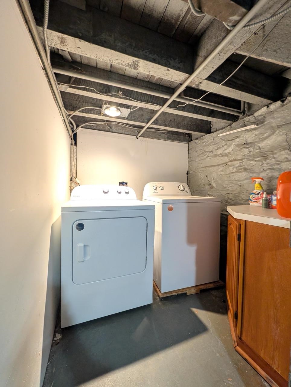 136 MERCER ST Unit: 1