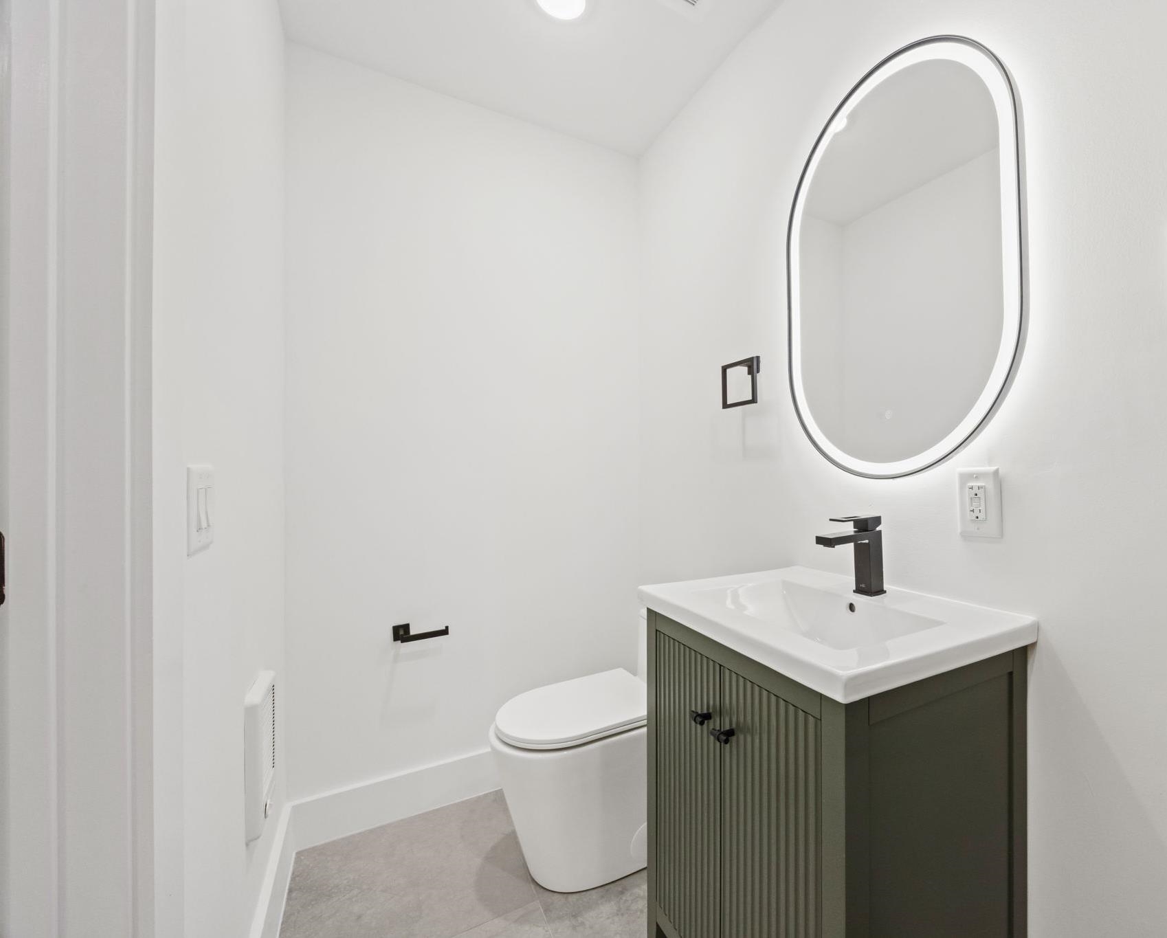 33 GRAHAM ST Unit: 3