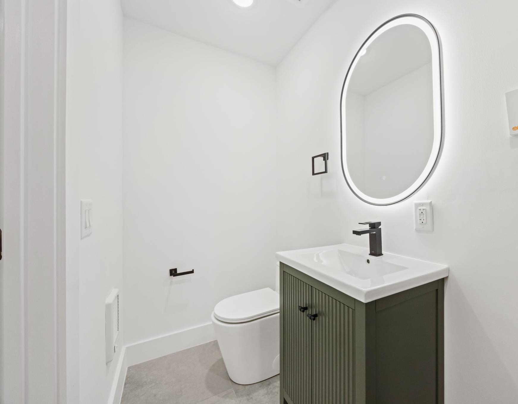 33 GRAHAM ST Unit: 3