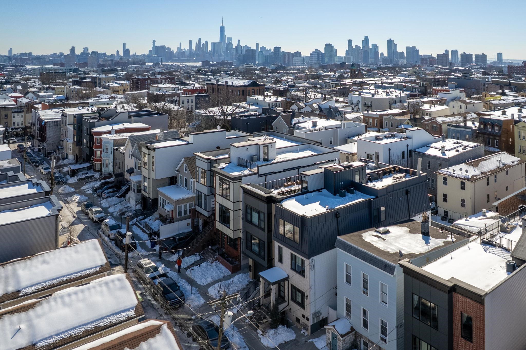 33 GRAHAM ST Unit: 1