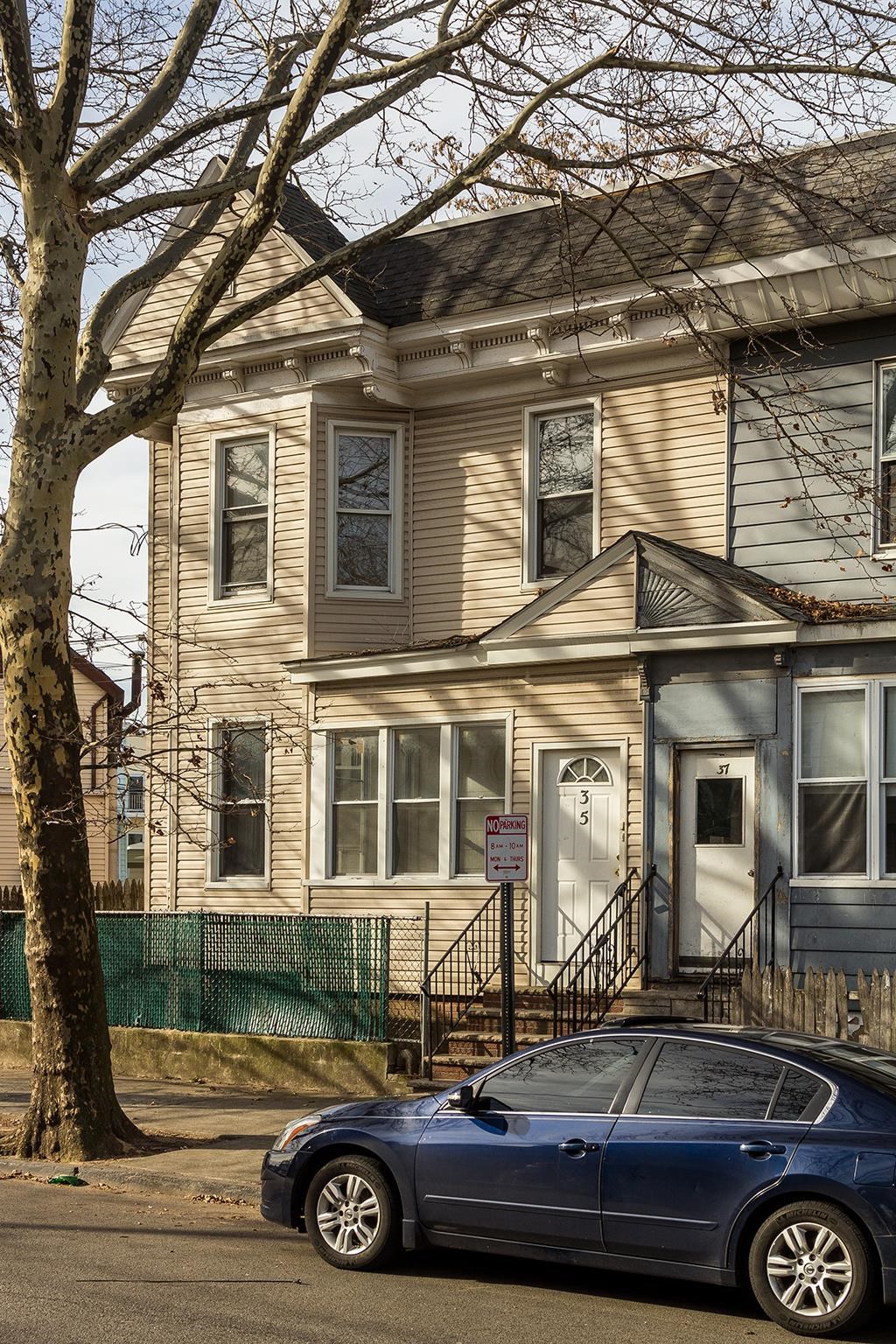 35 ROSE AVE