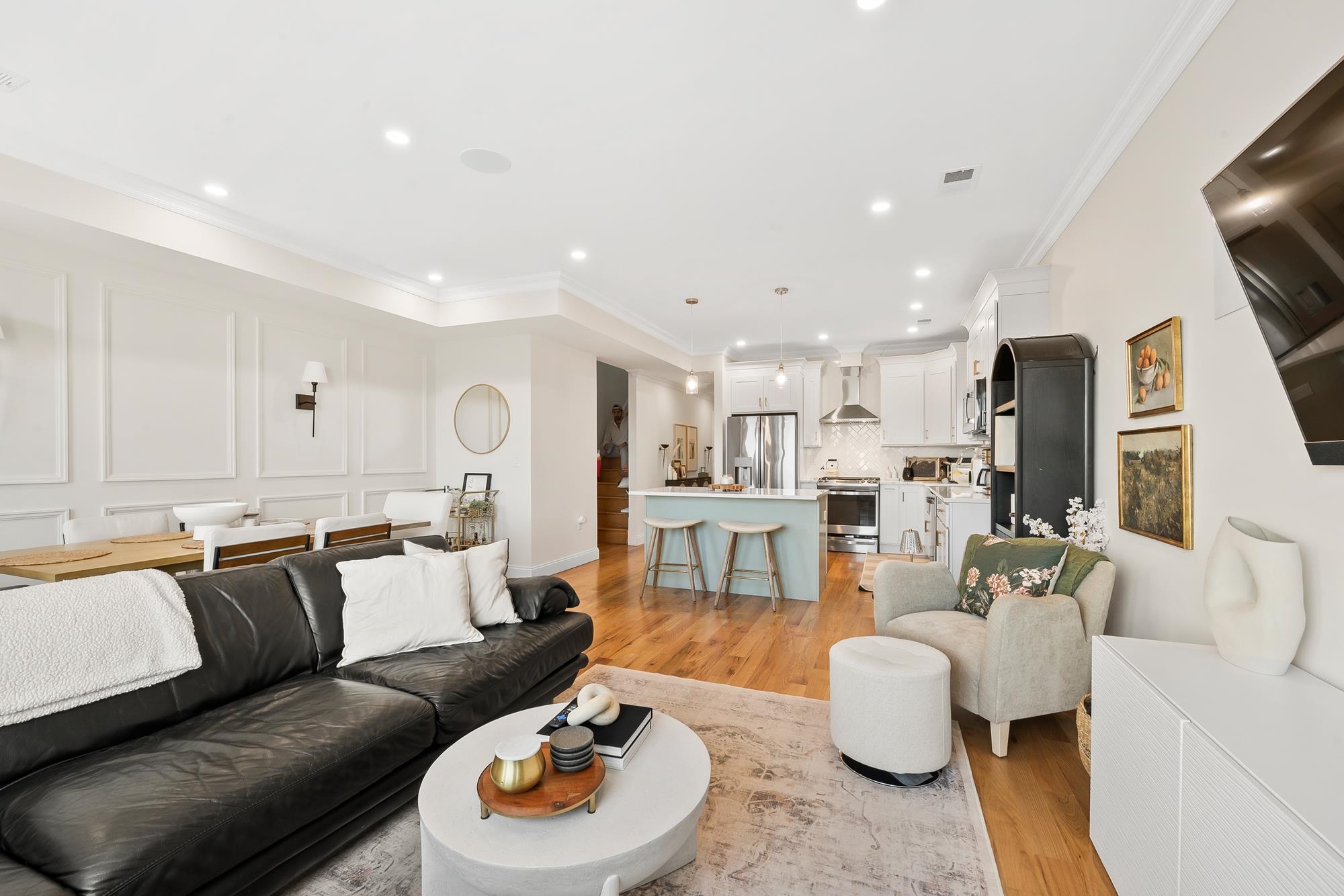 71 RESERVOIR AVE Unit: 2