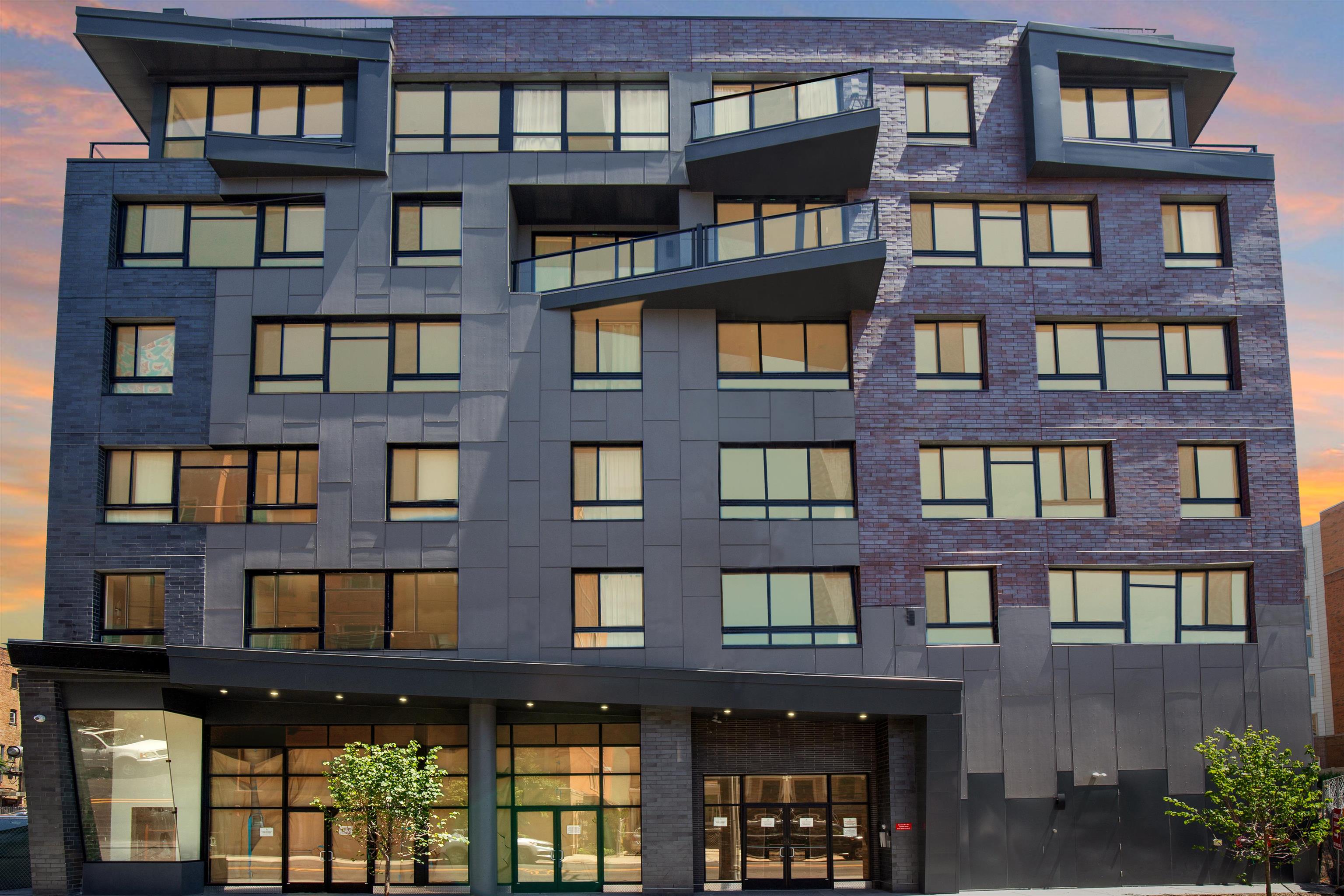 198 ACADEMY ST Unit: 5G