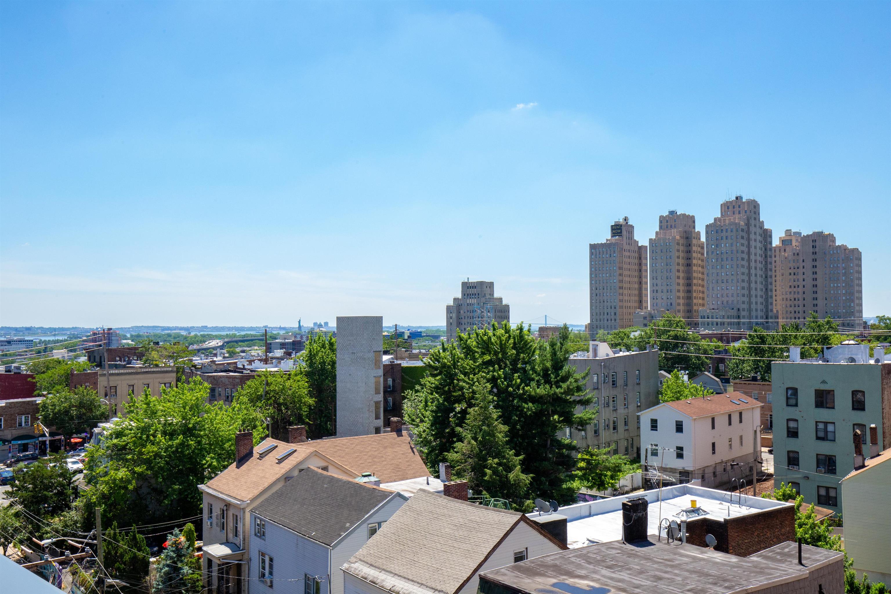 198 ACADEMY ST Unit: 3F