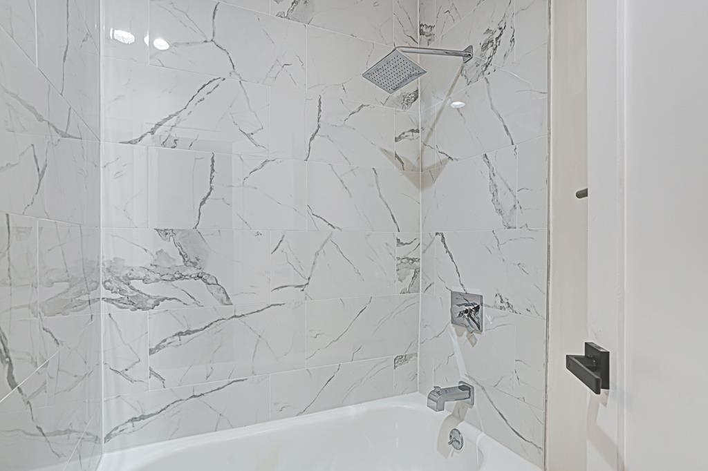 645 JERSEY AVE Unit: 1