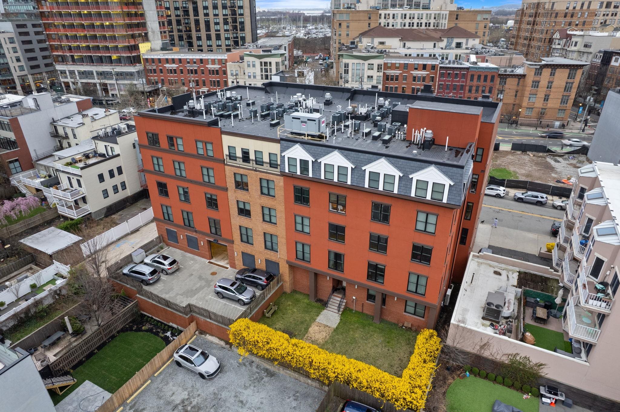 28 BRIGHT ST Unit: 307