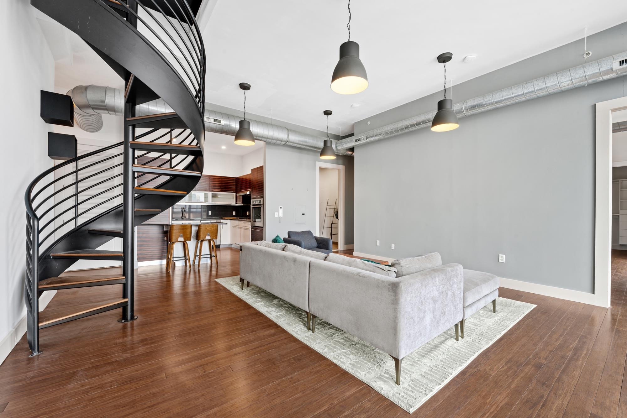 650 MONTGOMERY ST Unit: 505