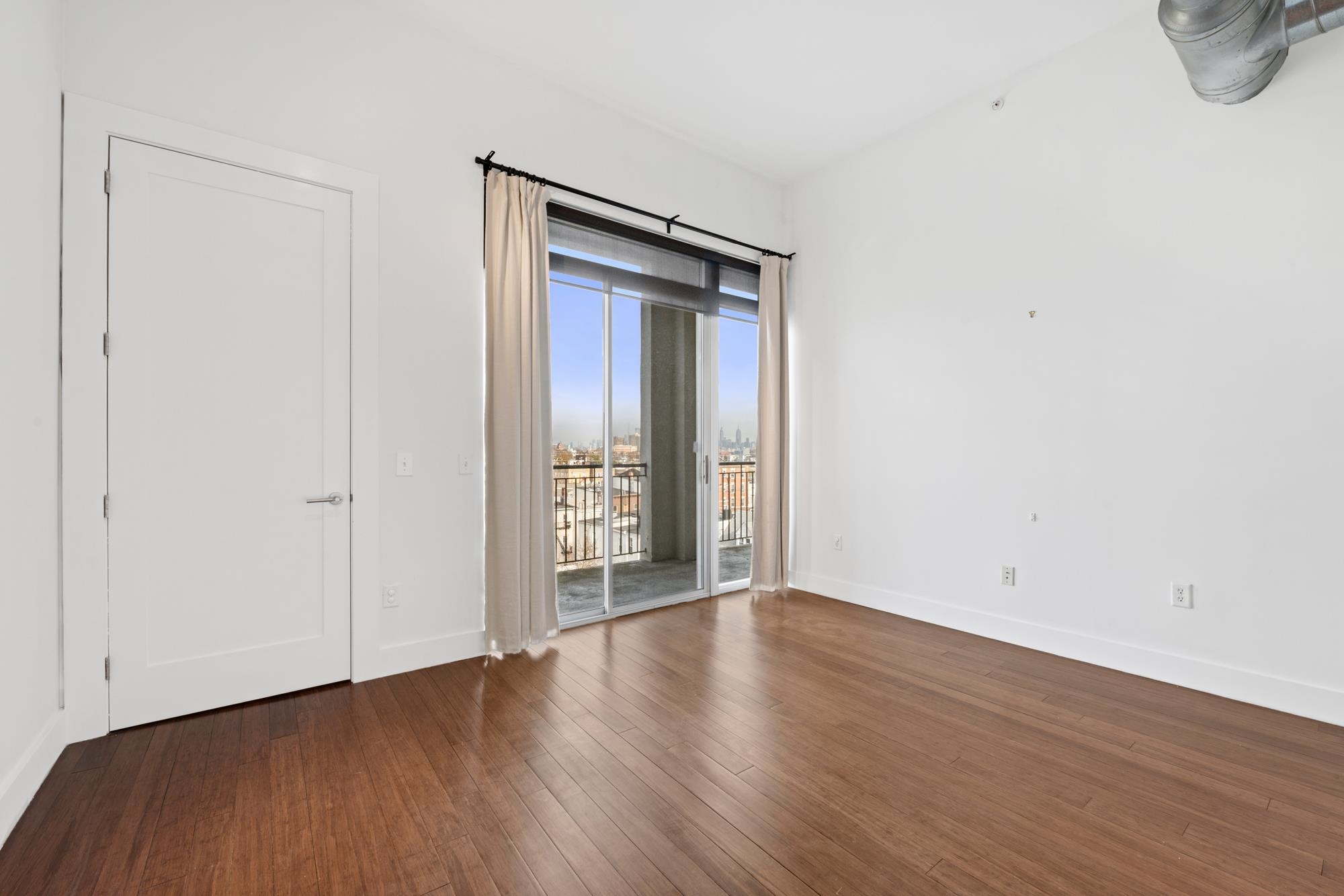 650 MONTGOMERY ST Unit: 505