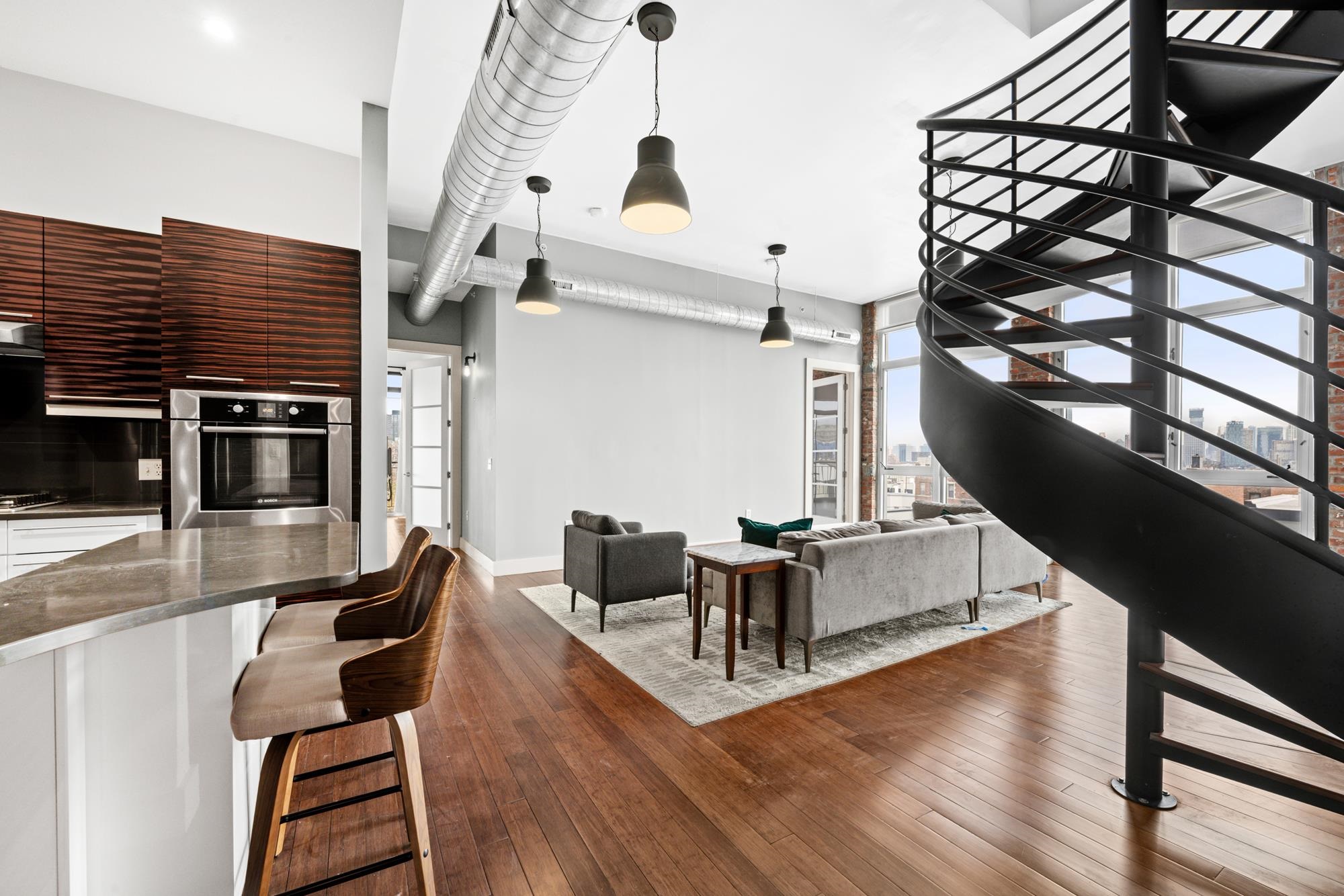 650 MONTGOMERY ST Unit: 505