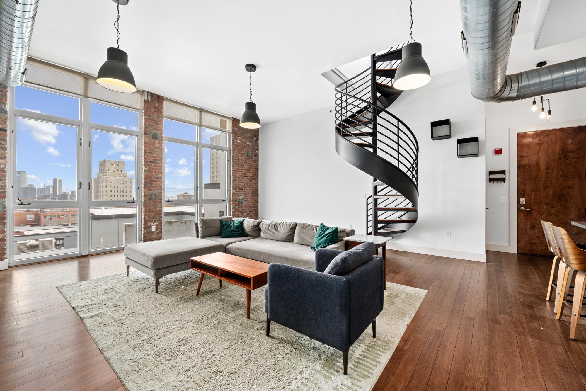 650 MONTGOMERY ST Unit: 505