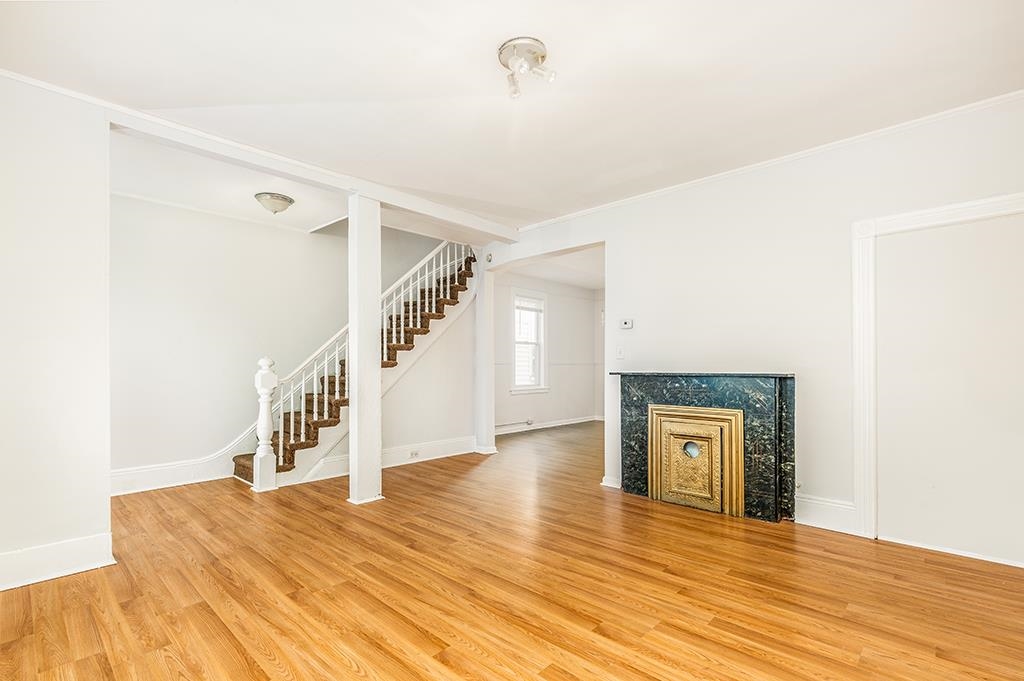 287 CATOR AVE