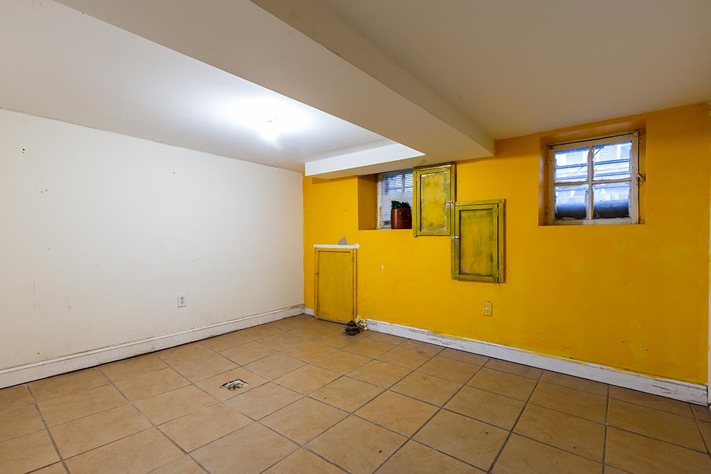 287 CATOR AVE